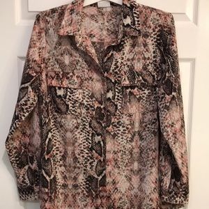 Jaclyn Smith Collection Shirt snake print size large.